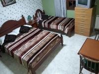 Dreibettzimmer mit eigenem Bad
