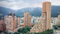 Amoblado Bogotá, Wifi, Agua Caliente - B&B