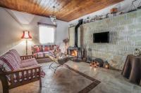 Three-Bedroom Holiday Home with Fireplace