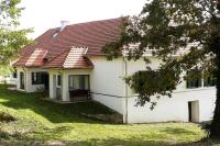 5-Bedroom Holiday House