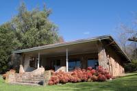 Connemara Trout Lodge - Bed and Breakfast Dullstroom