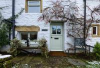 Westside Cottage, Newby Hamlet, Clapham, Yorkshire Dales National Park, Famous Three Peaks, Near The Lake District, Pets Are Welcome, Direct Parking in front of the Cottage & Guest Parking - Chambres d'hôtes Newby