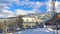 Village Gate House by Whiski Jack - B&B Whistler