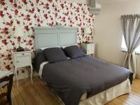 Le Dauphin - Bed and Breakfast