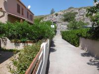 HOLIDAYLAND Le Mas de la Clape villa 6 couchages climatisée - Bed and Breakfast