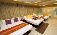 Family Room (6 Adults)