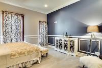 The Golden Arm - B&B Chicago