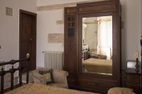 Habitación con cama grande 