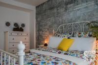 B&B Warsaw - Folk by Anne Apartments & Rooms - Bed and Breakfast Warsaw