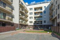 Urban Oasis Apartments with Parking - Ferienwohnung