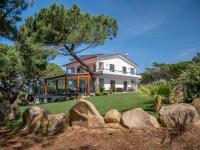 Azen Cool House - B&B