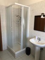 Habitación Estándar con baño compartido - 2 camas