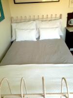 Single Room with Shared Bathroom