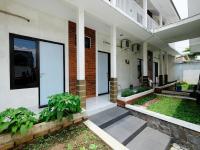 B&B Purwokerto - RedDoorz near Moro Mall Purwokerto - Bed and Breakfast Purwokerto