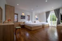 Family 2 King Bed Room