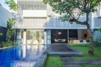 Villa con 4 Camere da Letto e Piscina