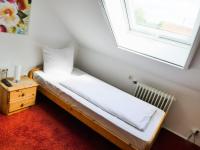 Single Room with Shared Toilet