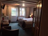 B&B Helston - Crown House & Lodges B&B - Bed and Breakfast Helston