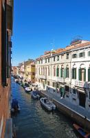 CA CORTE NOVA design apartment with canal view - B&B