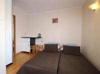Dreibettzimmer mit eigenem Bad