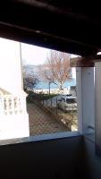 Apartamento con terraza y vistas al mar