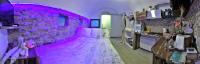 Studio with Spa Bath