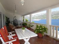 Private Entrance One-Bedroom Apartment with Sea View and Terrace