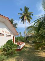 Sampalthivu Beach Villa - B&B