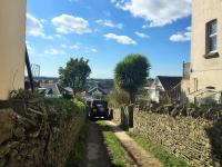 Rooftops Braunton, Stylish Beach House - Fantastic Views - Hot Tub hire - Sleeps 8 - Chambres d’hôtes Braunton