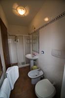 Zweibettzimmer mit eigenem Bad
