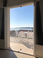 Appartamento con 1 Camera da Letto, Terrazza e Vista Mare