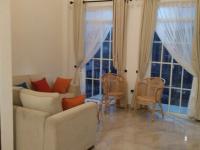 Second Floor Apartment with Mountain View 