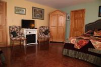 Habitación con 2 camas grandes