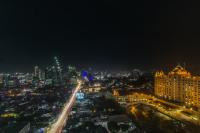 Avenir Condo for rent near IT Park Cebu with FREE Netflix, 49-inch Samsung Curve TV - B&B
