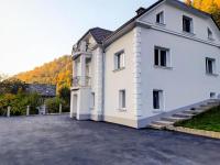 Villa Hillside Apartment - B&B Jesenice