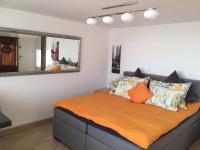 Kamer met Kingsize Bed en Uitzicht op Meer
