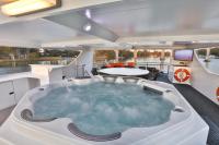 Five-Bedroom Houseboat - Pure Indulgence