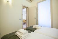Apartamento con balcón
