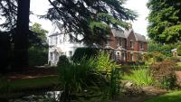 Claridge House Retreat Centre - B&B Lingfield
