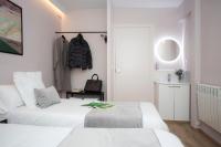 Twin Room with Private External Bathroom