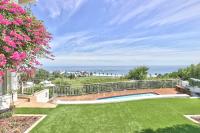 B&B Cape Town - Tree Villa by Total Stay - Bed and Breakfast Cape Town