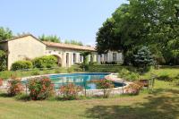 Château Rosemont - Grande maison familiale campagne dans le Médoc avec piscine et tennis à 15 mn Bordeaux - Chambres d’hôtes Labarde