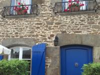 La Petite Maison Bleue - Bed and Breakfast