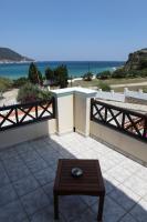 Monolocale con Balcone e Vista Mare (2 Adulti)