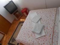 Studio (3 Adults)