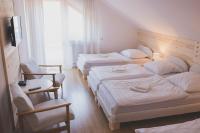Vierbettzimmer mit Balkon