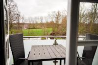 Family Room with Terrace 2