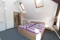 Doppel- oder Zweibettzimmer
