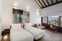 Deluxe Twin Room in Beach view wing