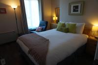 Economy Room with One Queen Bed